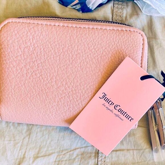 Juicy Couture Pink Med Wallet OS Blush Crystal Ombré Logo Double Zip Bling NEW - Picture 3 of 8